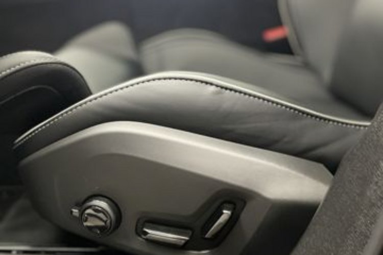 Volvo XC60 XC60 T8 AWD PLUS BLACK EDITION RECH PANO+STANDH+