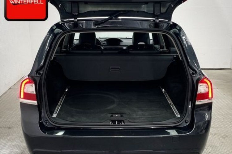 Volvo V70 V70 D4 LINJE SVART BI-XENON+PDC+NAVI+TEMPOMAT+
