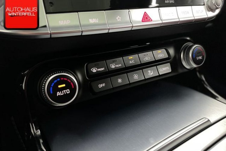 Kia Stinger Stinger 3.3 T-GDI AWD GT PANO+H&amp;K+HUD+SITZKLIMA+