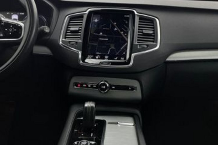 Volvo XC90 XC90 T8 AWD Rech. R-Design 7SITZ+PANO+HUD+KAMERA