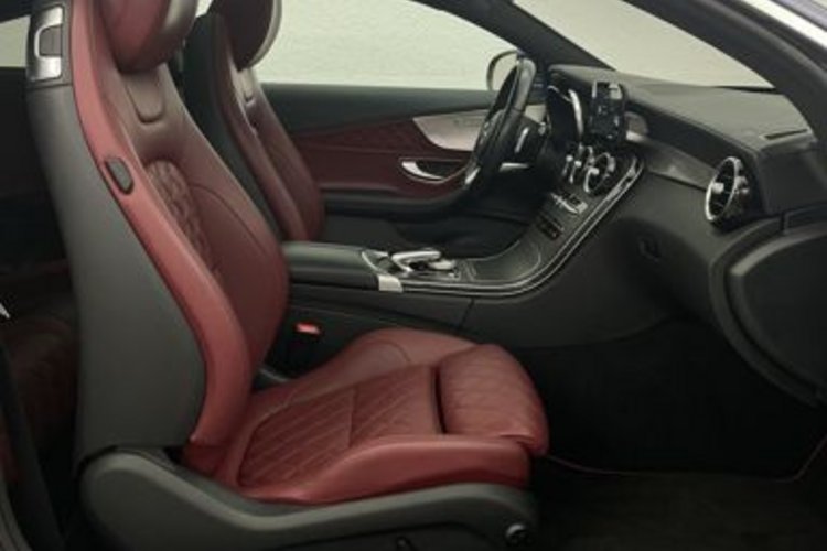 Mercedes-Benz C 300 C 300 Coupe 4M DESIGNO AMG-LENKRAD+PANO+AHK+