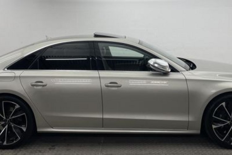 Audi S8 S8 4.0 TFSI Qu CARBON ESD+AHK+HUD+BOSE+MATRIX+