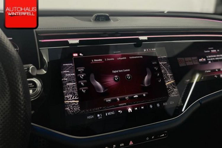 Mercedes-Benz E 300 E 300 e T AMG LINE PREMIUM PLUS PANO+SUPER+HUD+