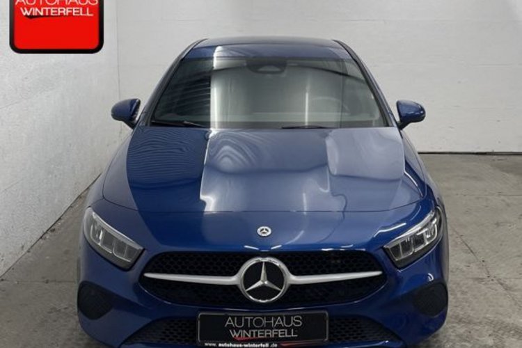 Mercedes-Benz A 200 A 200 d Limousine LED+KAMERA+DISTRONIC+CARPLAY+