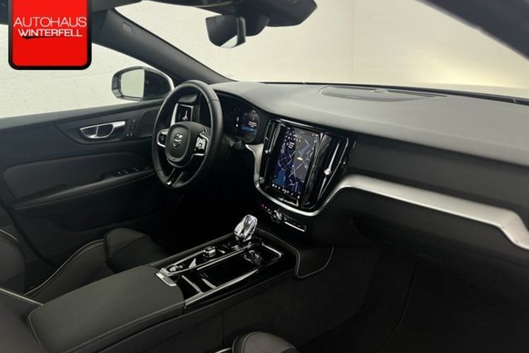 Volvo S60 S60 T8 AWD PLUS DARK RECH PANO+360+MEMO+STANDHZG