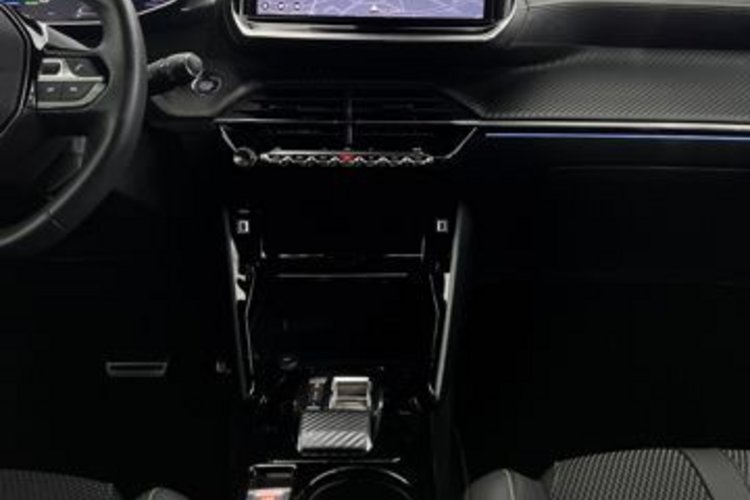Peugeot 2008 2008 Elektro 136 GT 360+LED+WÄRMEPUMPE+DIGITAL+