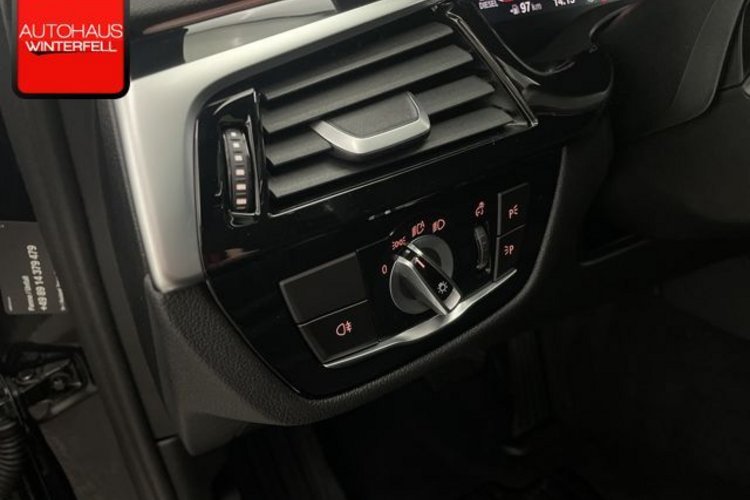 BMW 520 520 d xDrive Luxury Line INDIVIDUAL+PANO+B&amp;W+HUD