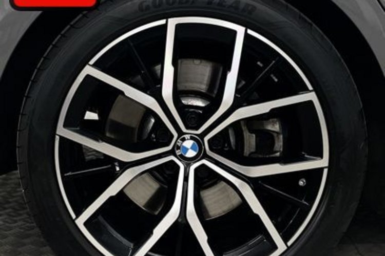 BMW 540 540 d xDrive Touring M SPORT PANO+HUD+MEMO+H/K+