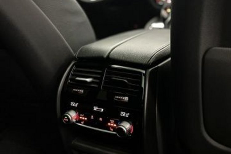 BMW 530 530d xDrive Touring Luxury Line PANO+AHK+360+HUD