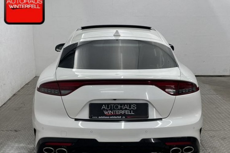 Kia Stinger Stinger 3.3 T-GDI AWD GT PANO+H&amp;K+HUD+SITZKLIMA+