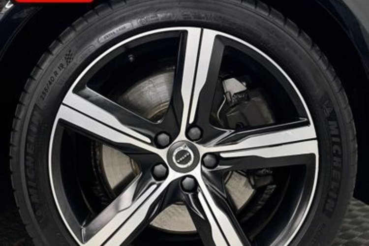 Volvo V90 V90 T5 R-DESIGN CARBON PANO+AHK+LUFT+HUD+360+LED