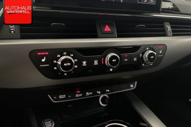 Audi A4 A4 Avant 45 TFSI qu S line edition one PANO+AHK+