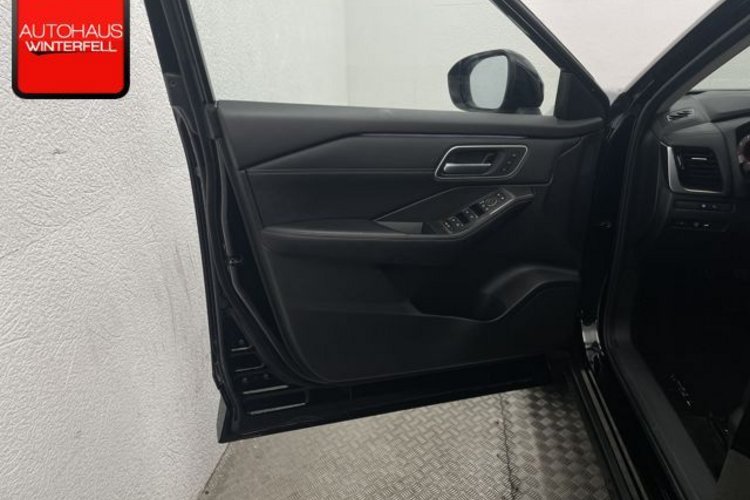 Nissan X-Trail X-Trail 1.5 VC-T Tekna 7SITZ+BOSE+MEMO+CARPLAY+