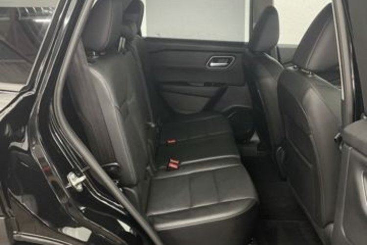 Nissan X-Trail X-Trail 1.5 VC-T Tekna 7SITZ+BOSE+MEMO+CARPLAY+