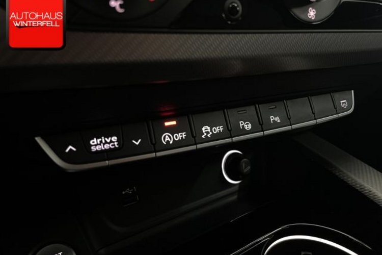 Audi A4 A4 Avant 45 TFSI qu S line edition one PANO+AHK+