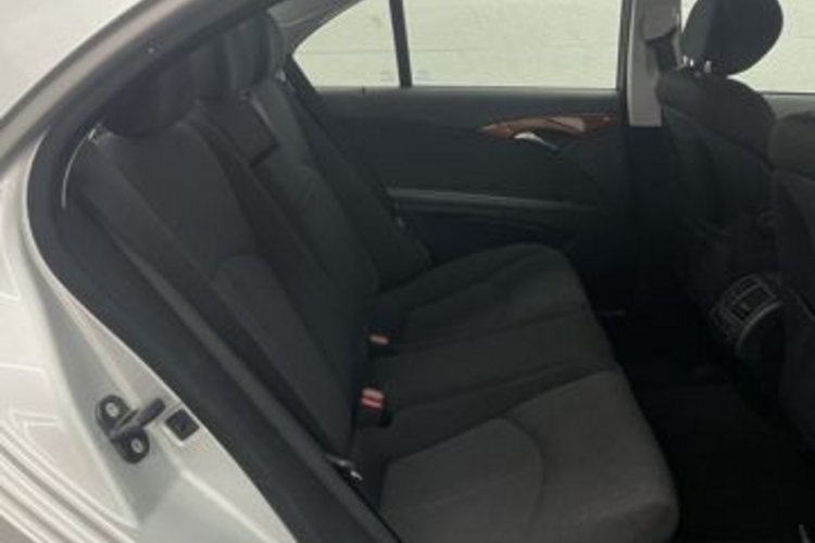 Mercedes-Benz E 200 E 200 Kompressor PDC+2-ZONEN+SITZHEIZ+TEMPOMAT+