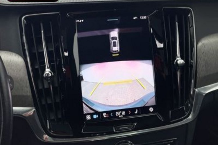 Volvo V90 V90 T8 Rech. AWD PANO+B&amp;W+AHK+HUD+MEMO+STANDH