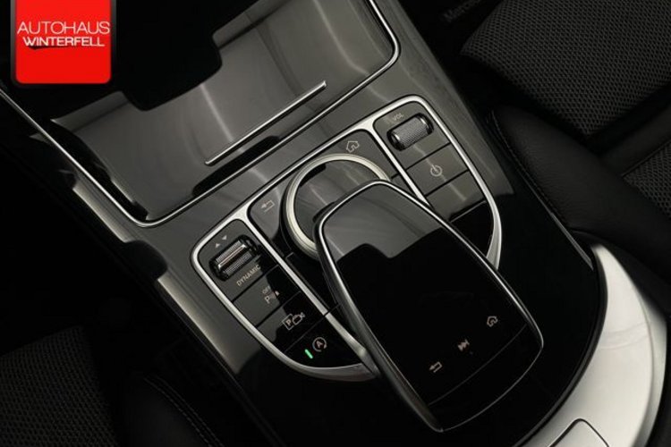 Mercedes-Benz C 300 C 300 Avantgarde MULTIBEAM+KAMERA+NAVI+CARPLAY+