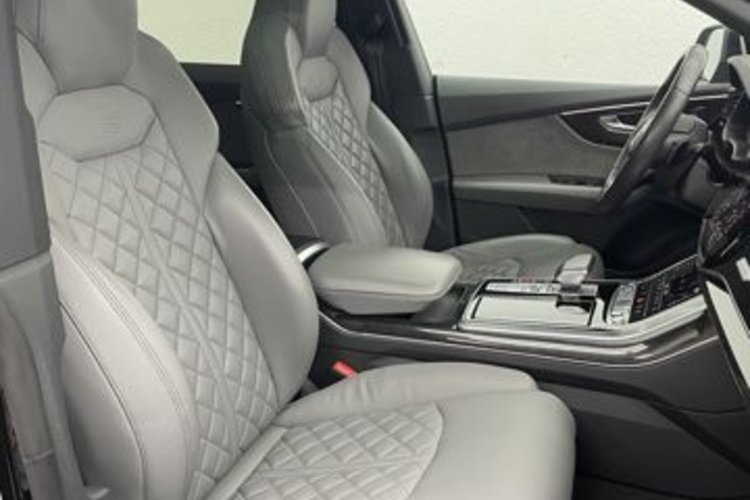 Audi Q8 Q8 50 TDI quattro S line PANO+AHK+LUFT+22Z+MEMO+