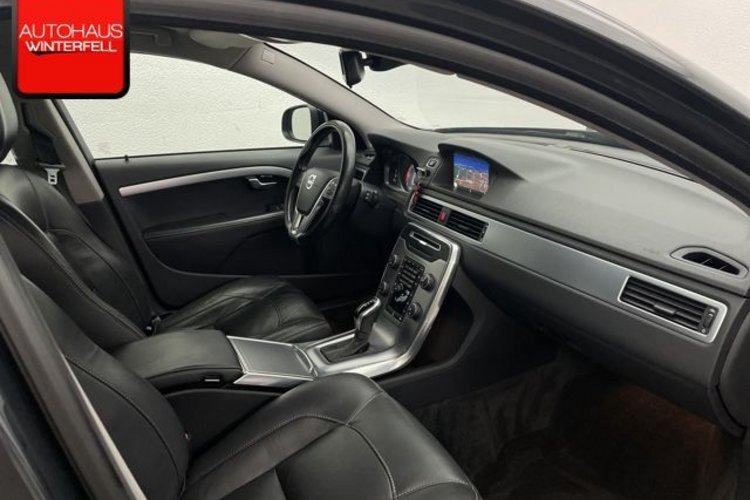 Volvo V70 V70 D4 LINJE SVART BI-XENON+PDC+NAVI+TEMPOMAT+