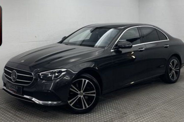 Mercedes-Benz E 300 E 300 d 4M AVANTGARDE AHK+KEYLESS+DISTRONIC+MBUX