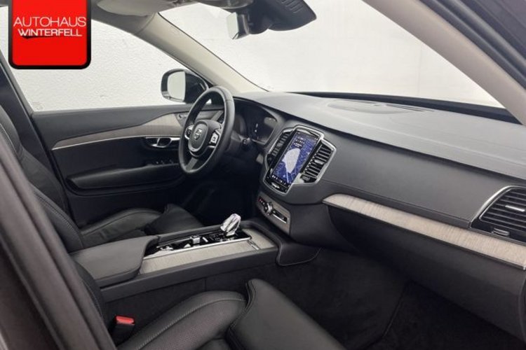 Volvo XC90 XC90 T8 PLUS DARK RECH AWD 7SITZ+PANO+AHK+STANDH
