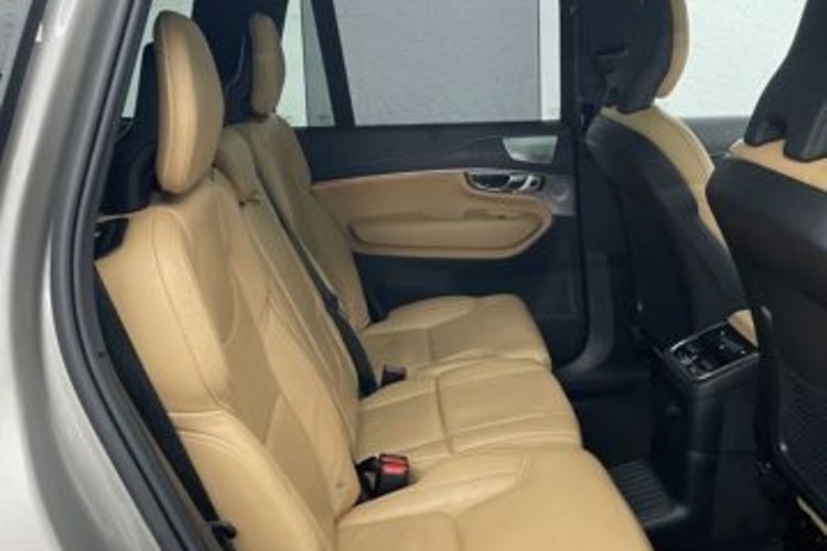 Volvo XC90 XC90 T8 PLUS BRIGHT RECH AWD 7SITZ+PANO+AHK+B&amp;W+