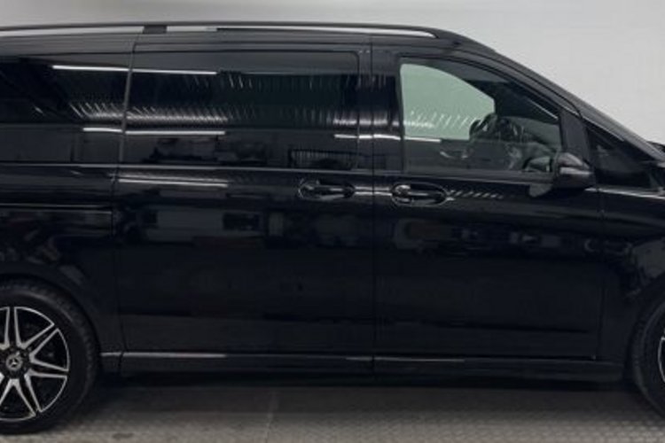 Mercedes-Benz V 300 V 300 d lang 9G AMG NIGHT 7SITZ+PANO+DIGISPIEGEL