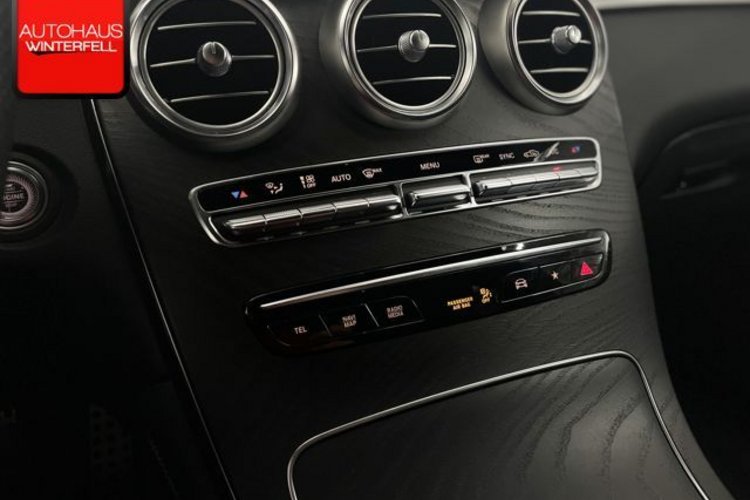 Mercedes-Benz GLC 300 GLC 300 d 4M COUPE AMG 20Z+HUD+360+LED+TRITTBRET