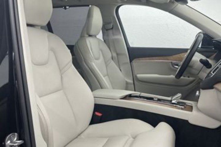 Volvo XC90 XC90 T8 INSCRIPTION RECH AWD 7SITZ+PANO+LUFT+360