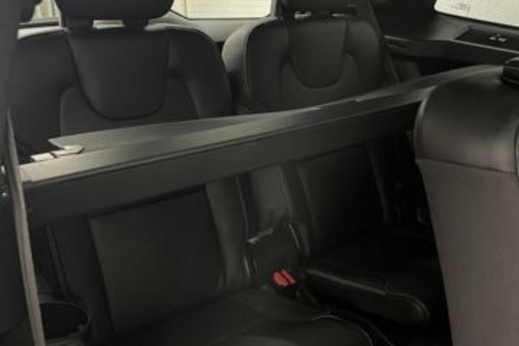 Volvo XC90 XC90 B5 AWD R-DESIGN 7SITZ+PANO+AHK+22Z+360+MEMO