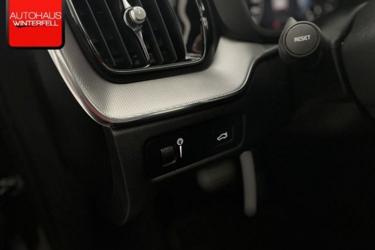 Volvo XC60 XC60 B5 D R-DESIGN AWD PANO+B&amp;W+360+HUD+STANDHZG