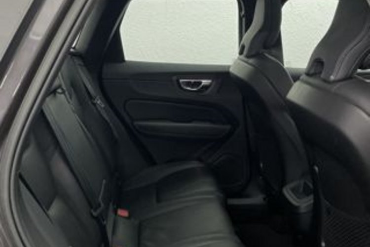 Volvo XC60 XC60 B4 D AWD PLUS BRIGHT PANO+AHK+STANDHZG+MEMO