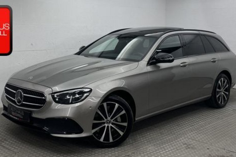 Mercedes-Benz E 300 E 300 de T 4M Avantgarde NIGHT PANO+BURMES+DISTR
