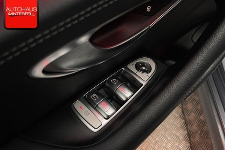 Mercedes-Benz E 300 E 300 de T 4M AMG NIGHT PANO+HUD+BURMESTER+DISTR