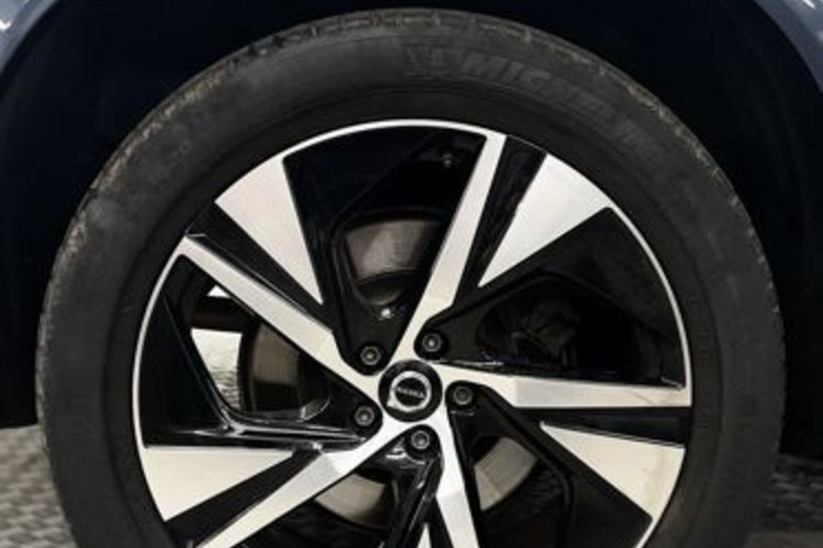 Volvo XC90 XC90 B5 D R-DESIGN AWD 7SITZ+PANO+360+HUD+H/K+
