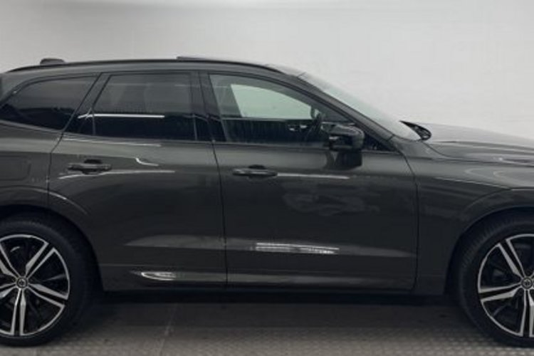 Volvo XC60 XC60 B5 D R-DESIGN AWD PANO+B&amp;W+360+HUD+STANDHZG