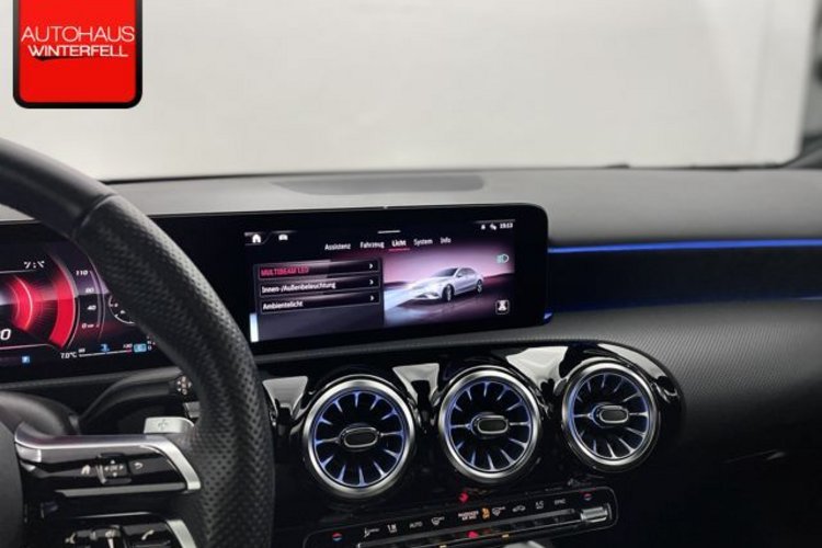 Mercedes-Benz A 200 A 200 d Limousine AMG NIGHT PANO+MEMO+KEYLESS+