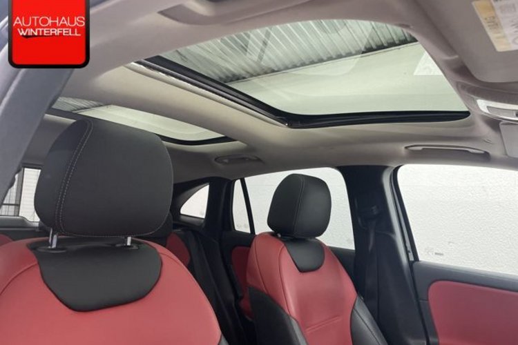 Mercedes-Benz GLA 250 GLA 250 e AMG NIGHT EXKLUSIV PANO+360+KEYLESS+