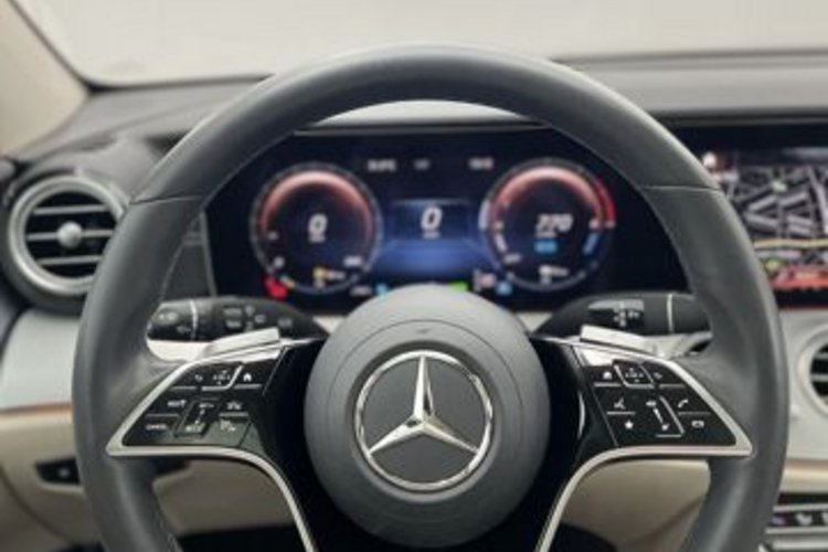 Mercedes-Benz E 300 E 300 de 4M AVANTGARDE PANO+HUD+360+BURMSTER+DAB
