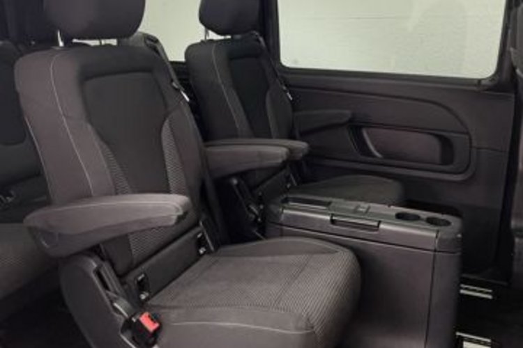 Mercedes-Benz V 300 V 300 d lang 9G AMG NIGHT 7SITZ+PANO+DIGISPIEGEL