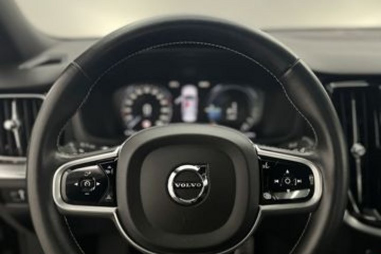 Volvo S60 S60 T8 R-DESIGN RECH AWD LED+H/K+KEYLESS+KAMERA+