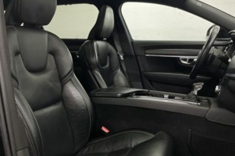 Volvo V90 V90 T5 R-DESIGN CARBON PANO+AHK+LUFT+HUD+360+LED
