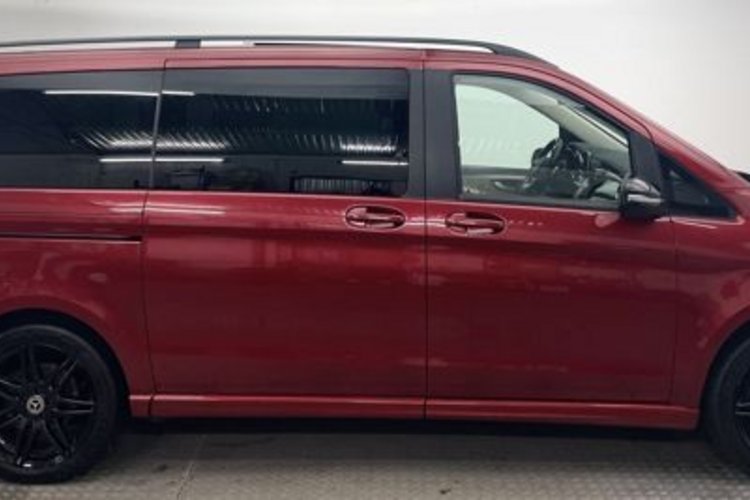 Mercedes-Benz V 300 V 300 d 4M LANG AMG NIGHT 7SITZ+PANO+AHK+STANDH+