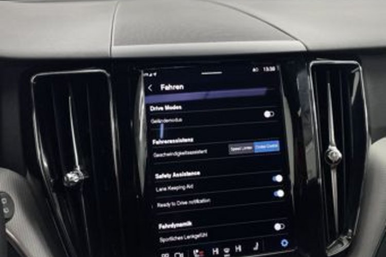 Volvo XC60 XC60 B4 D AWD R-DESIGN PANO+MEMORY+VOLL-LED+KAM