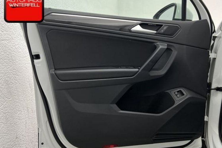 Volkswagen Tiguan Tiguan 1.4 eHybrid Elegance PANO+AHK+IQ.LIGHT+