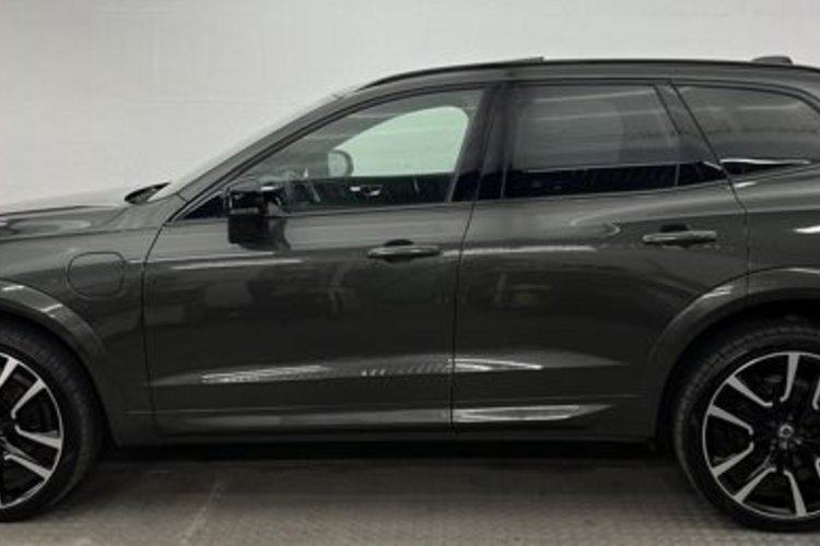 Volvo XC60 XC60 T8 AWD R-DESIGN PANO+LUFT+22Z+HUD+H&amp;K+STAND