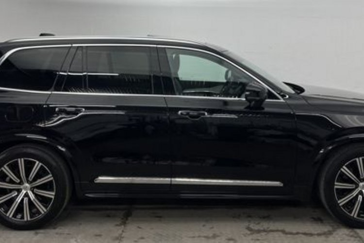 Volvo XC90 XC90 B5 D AWD Plus Bright 7SITZ+PANO+LUFT+AHK+