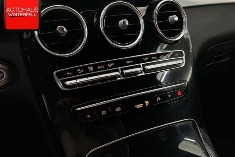 Mercedes-Benz GLC 300 GLC 300 d 4M COUPE AHK+HUD+360+DISTRONIC+LED+