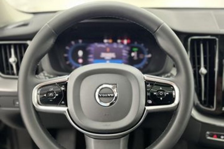 Volvo XC60 XC60 T6 AWD RECH PLUS BRIGHT PANO+AHK+STANDHEIZ+